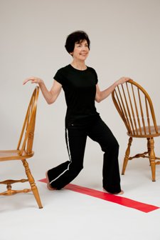 reverse lunge between chairs 2
